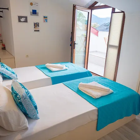 2 Bedroom Seaside Apartamento